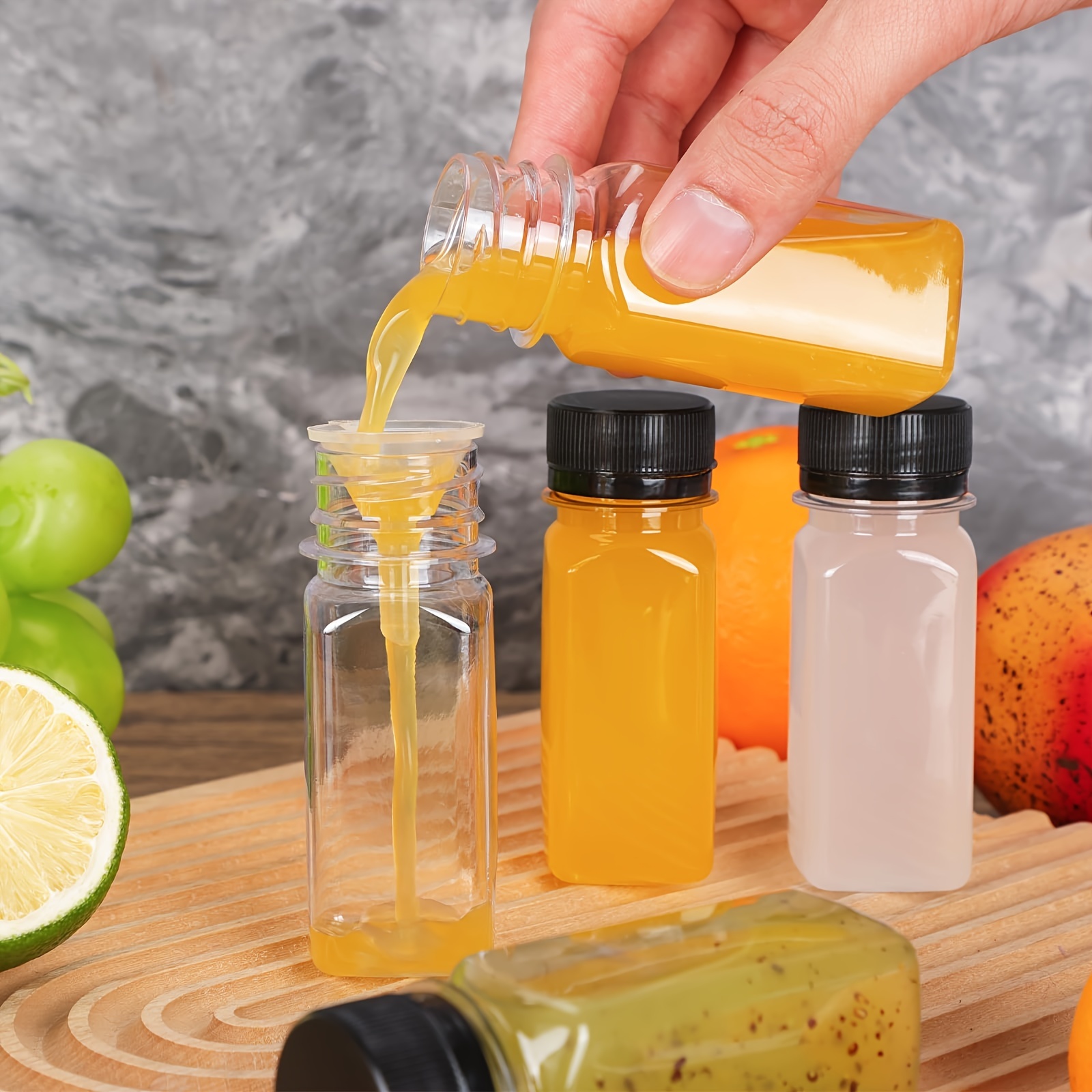 Mini 2oz 60ml Square Plastic Bottle for Cold Pressed Fruit Juices Drink Bottle With Plastic Lid